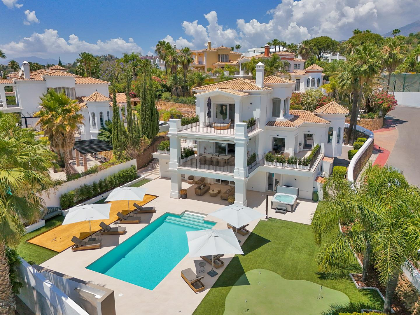 Nueva Andalucía, Marbella