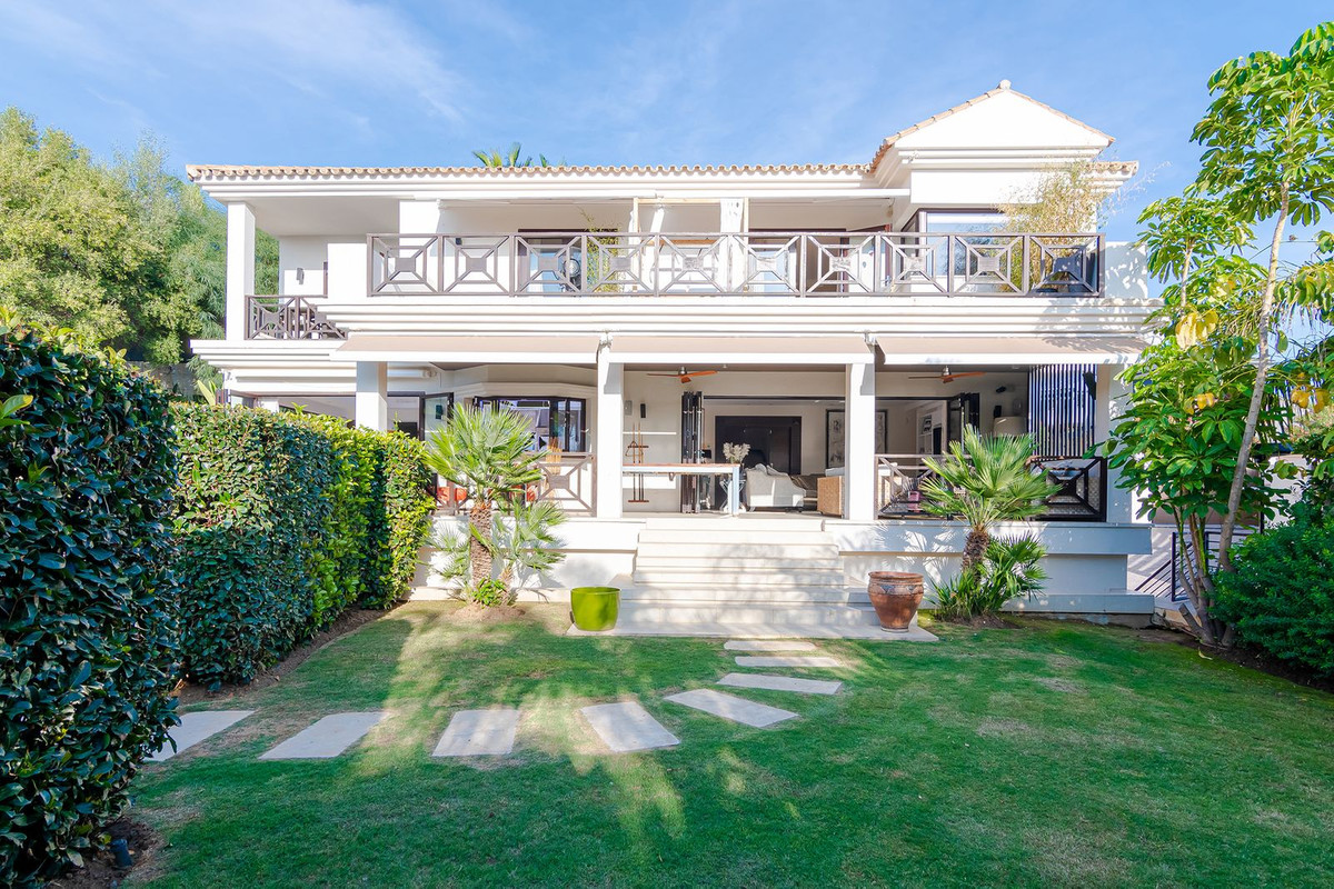 Nueva Andalucía, Marbella